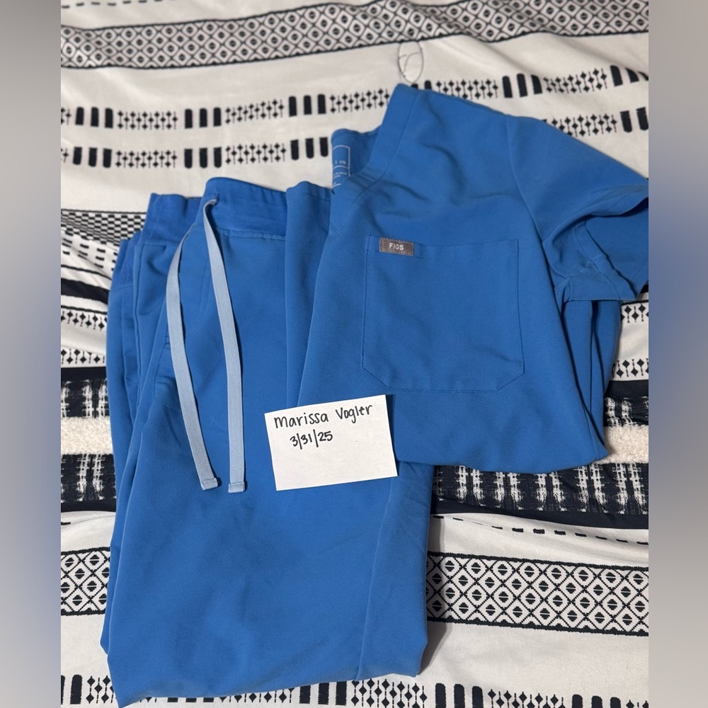 FIGS Blue Scrub Set